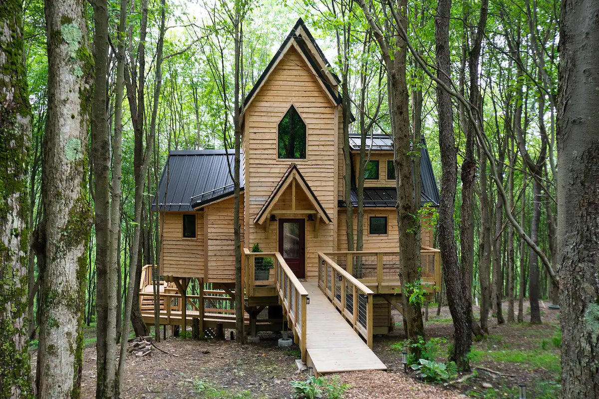 View Point Tree House Exterior