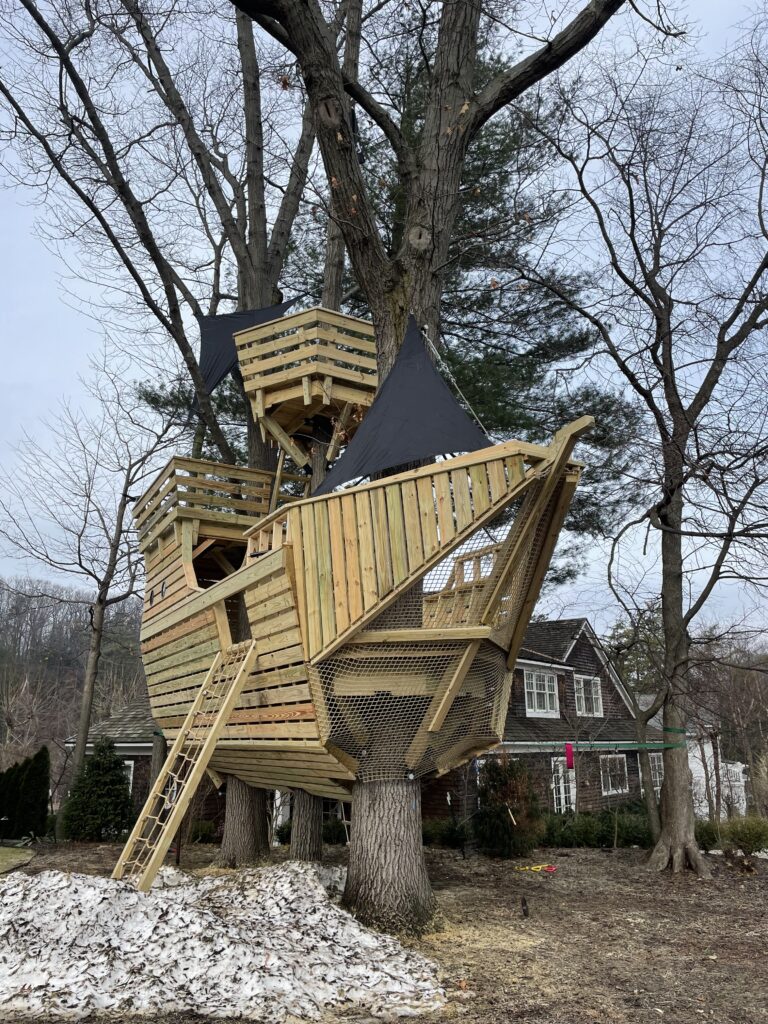 Backyard Pirate Ship Treehouse - Tree Top Builders