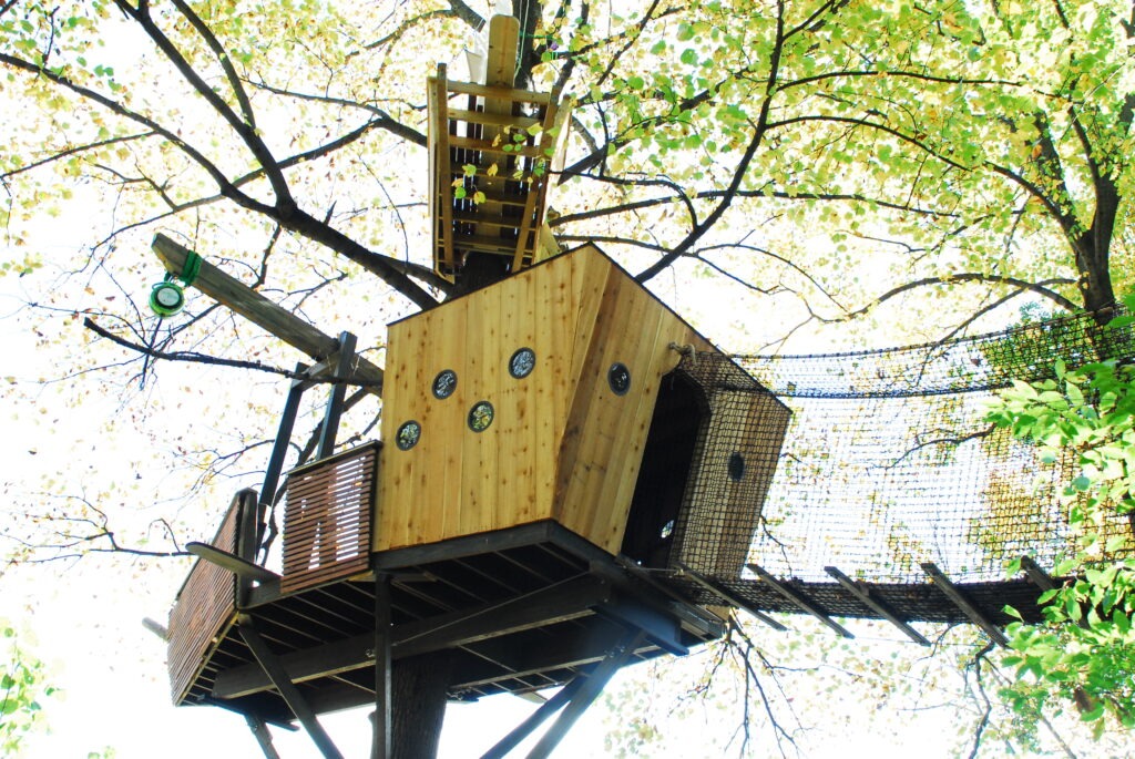 Tree House Raft Pirate Ship Treehouse - Tree Top Builders