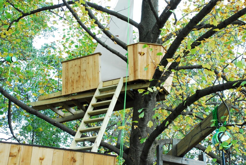 Tree House Raft Pirate Ship Treehouse - Tree Top Builders