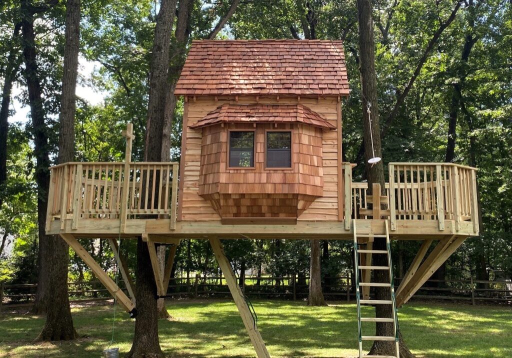 Basic Backyard Treehouses - Tree Top Builders